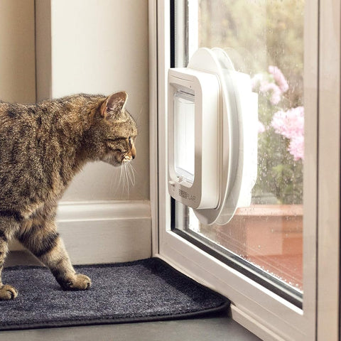 Cat Mate cat flap, white, comfortable for cats to get in and out