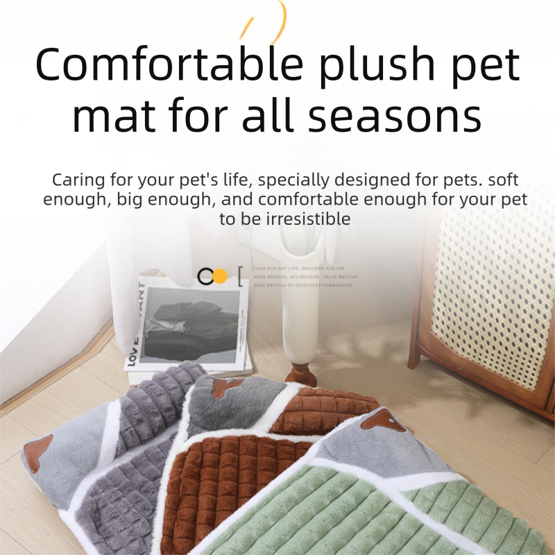 Green S size Luxury Plush Pet Sleeping Mat, Thickened Warm Pet Bed Cushion for Dogs and Cats, Soft Fabric Pet Sofa Pad with Non-Slip Waterproof Base